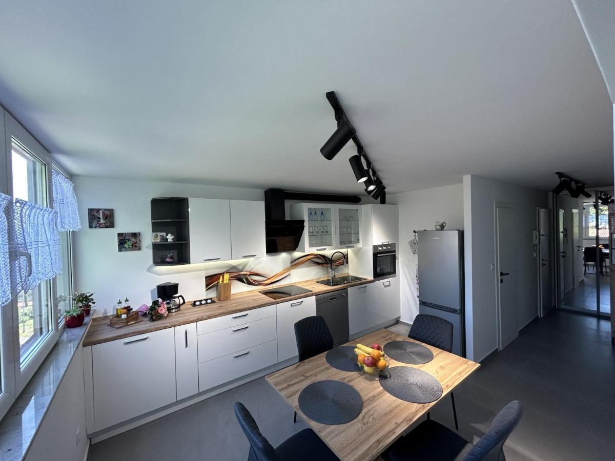 Apartment Toni 로브란 외부 사진