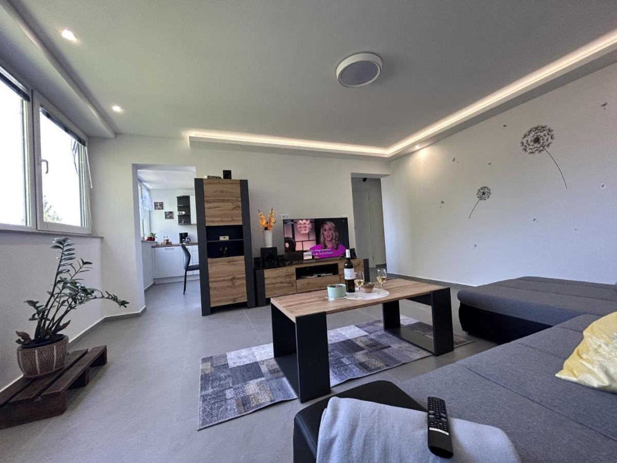 Apartment Toni 로브란 외부 사진
